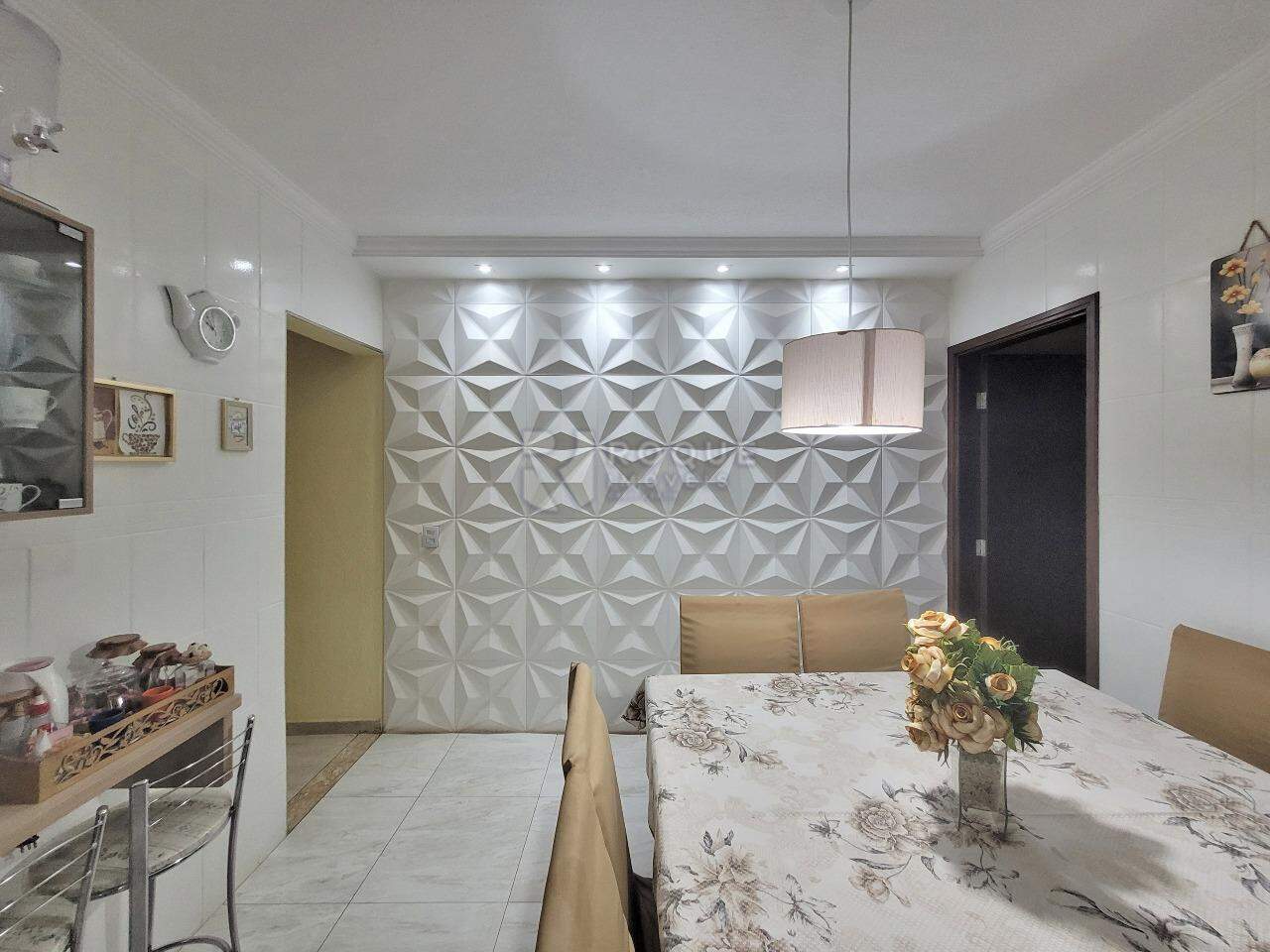 Casa Residencial à venda no bairro Jardim Gustavo Peccinini: SALA DE JANTAR