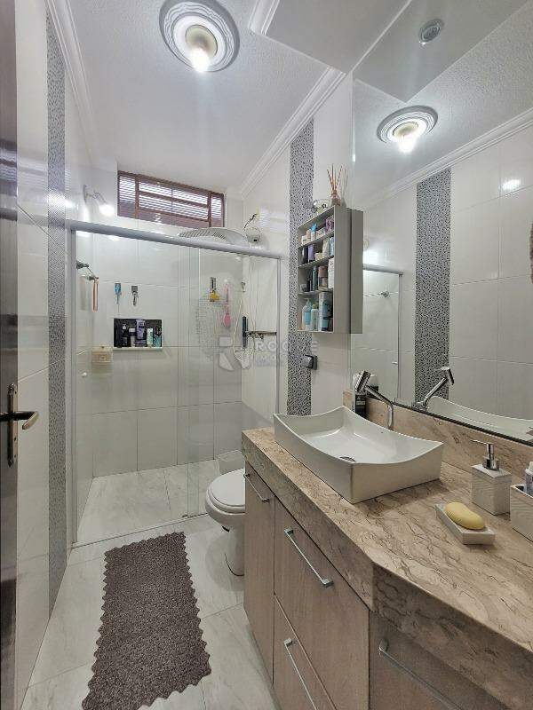 Casa Residencial à venda no bairro Jardim Gustavo Peccinini: BANHEIRO SOCIAL