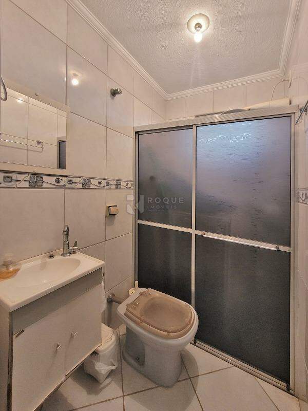 Casa Residencial à venda no bairro Jardim Gustavo Peccinini: BANHEIRO EXTERNO 