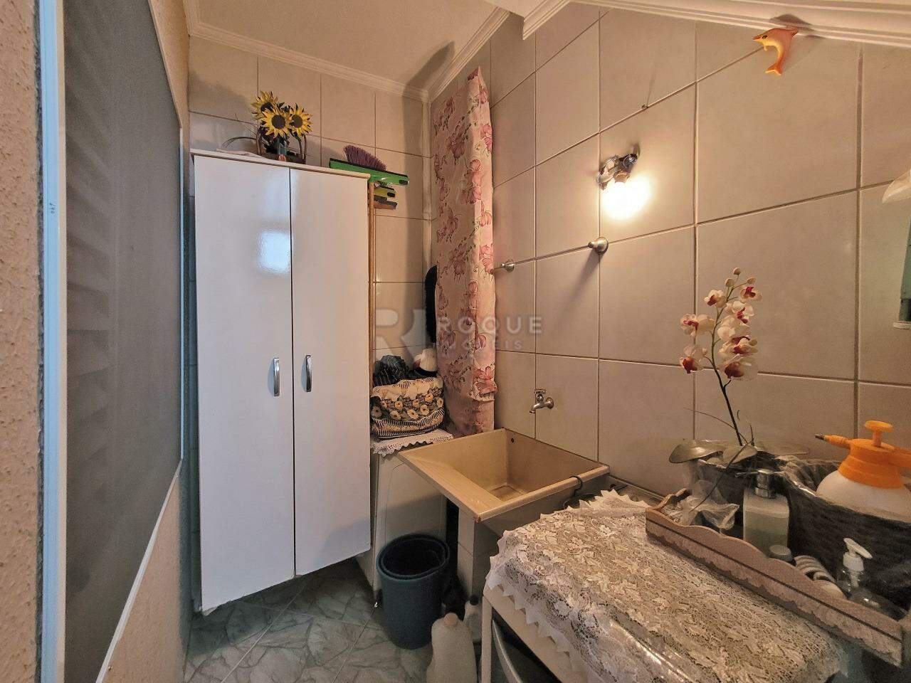 Casa Residencial à venda no bairro Jardim Gustavo Peccinini: LAVANDERIA