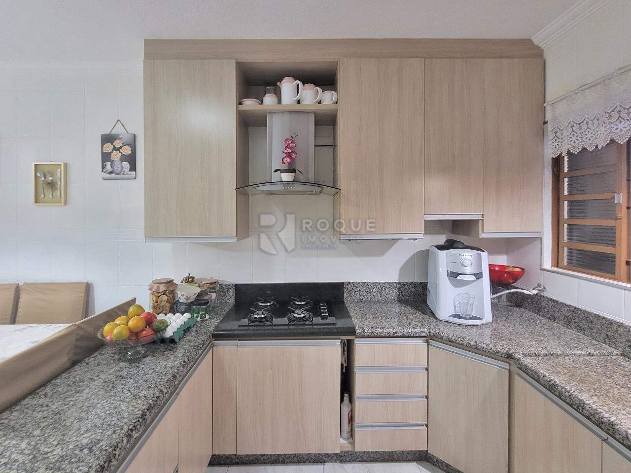 Casa Residencial à venda no bairro Jardim Gustavo Peccinini: COZINHA