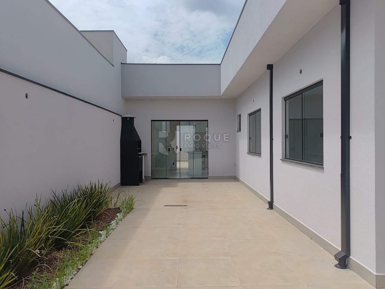 Casa Residencial para aluguel no bairro Jardim Real Park: Corredor 