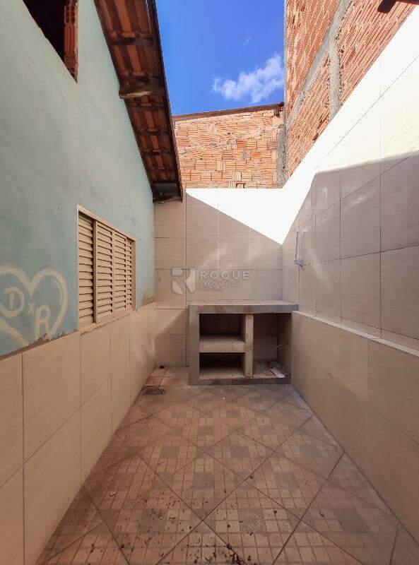 Casa Residencial à venda no bairro Parque Residencial Santa Eulália: Fundo