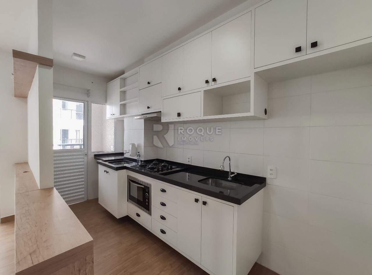 Apartamento à venda no bairro Chácaras Antonieta: Cozinha