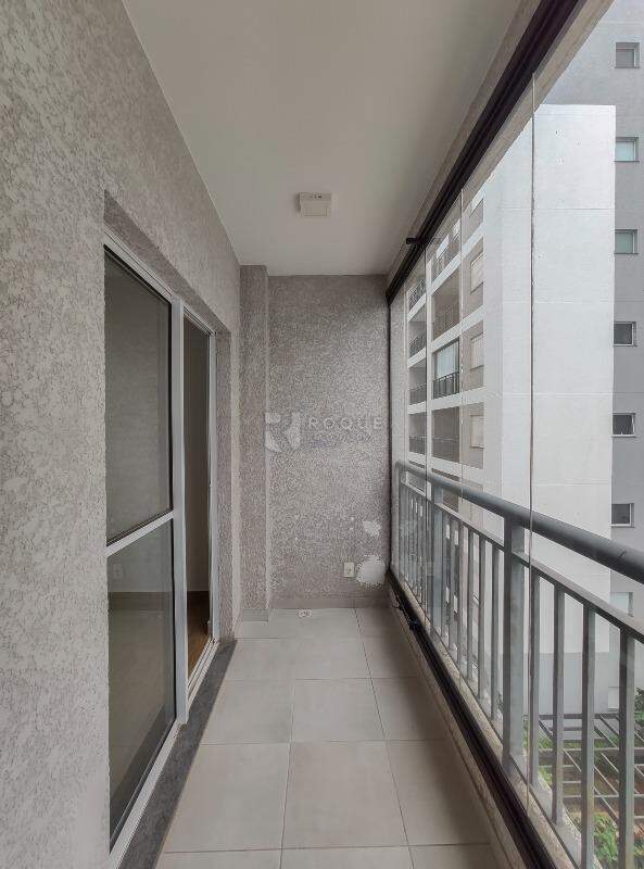 Apartamento à venda no bairro Chácaras Antonieta: Sacada