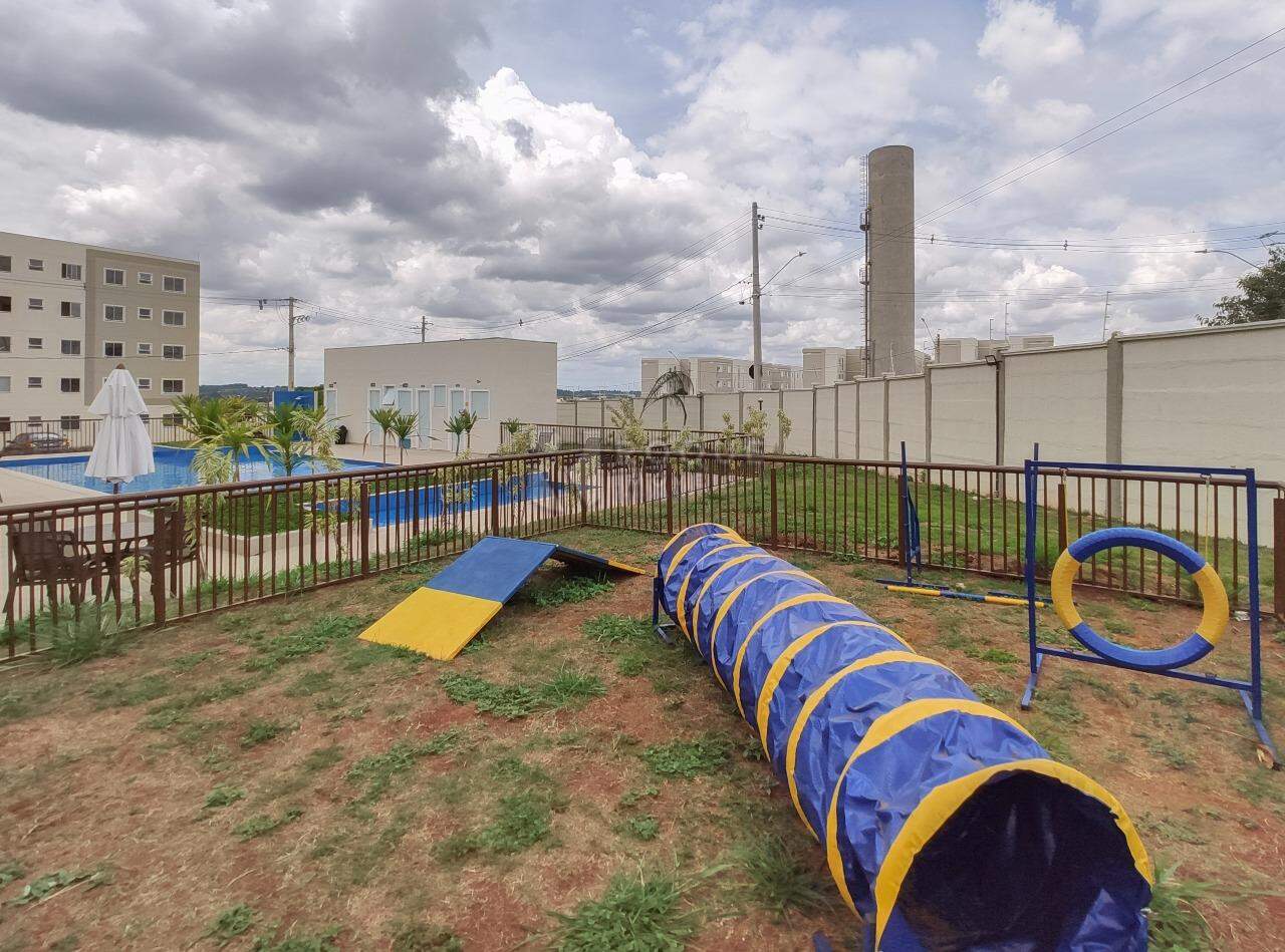 Apartamento para aluguel no bairro Fazenda Duas Barras: Área do condomínio