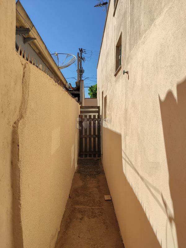 Casa Residencial para aluguel no bairro Jardim Morro Azul: Corredor 