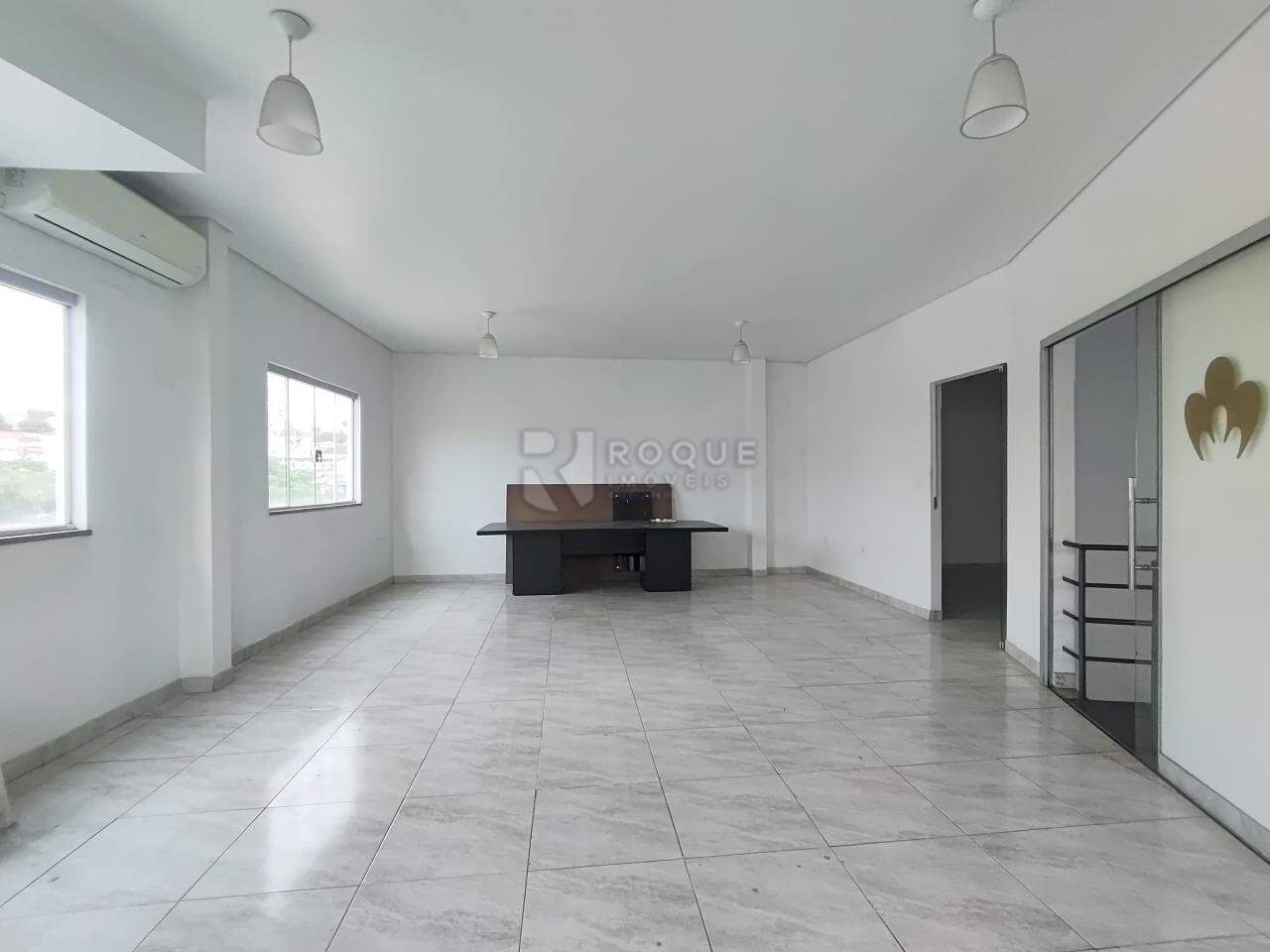 Barracão/Galpão para aluguel no bairro Jardim Nova Europa: Sala 01 piso superior