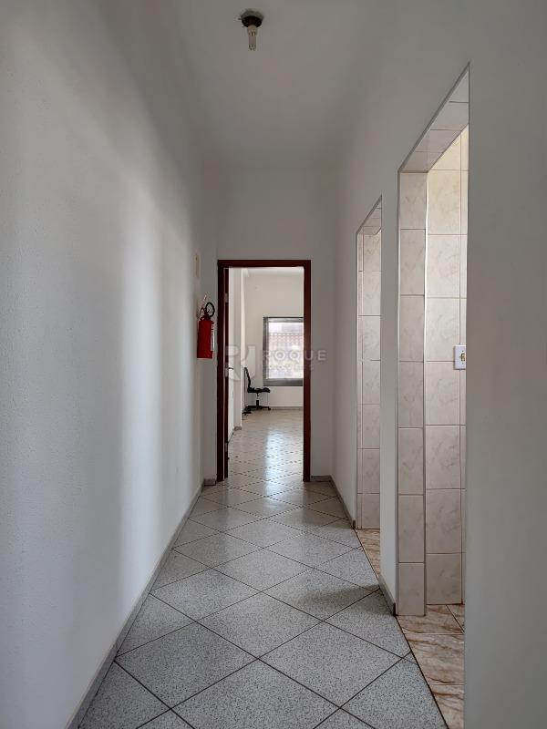 Salas/Conjuntos para aluguel no bairro Centro: Hall