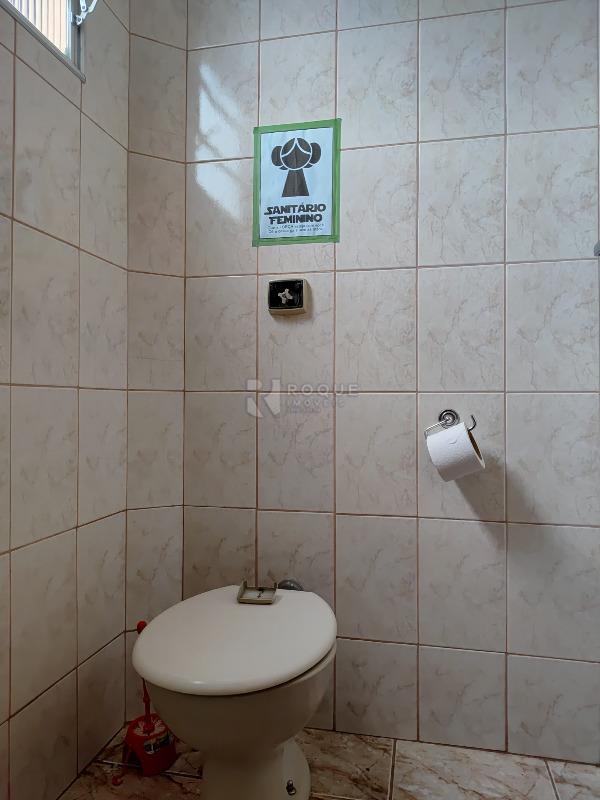 Salas/Conjuntos para aluguel no bairro Centro: Wc social 02