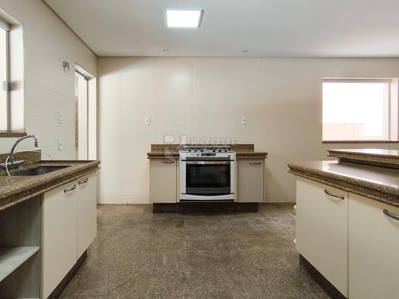 Casa em condomínio à venda no bairro Parque São Bento: COZINHA