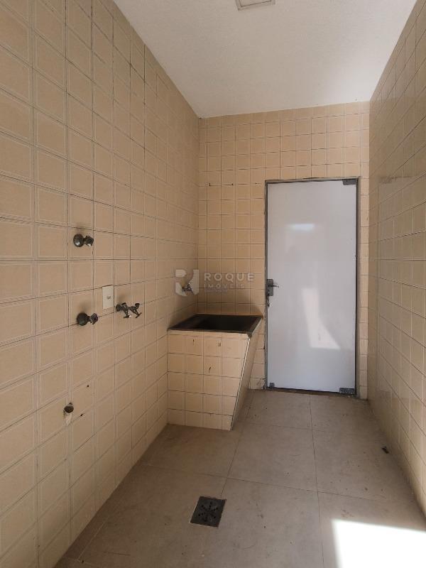 Casa em condomínio à venda no bairro Parque São Bento: LAVANDERIA