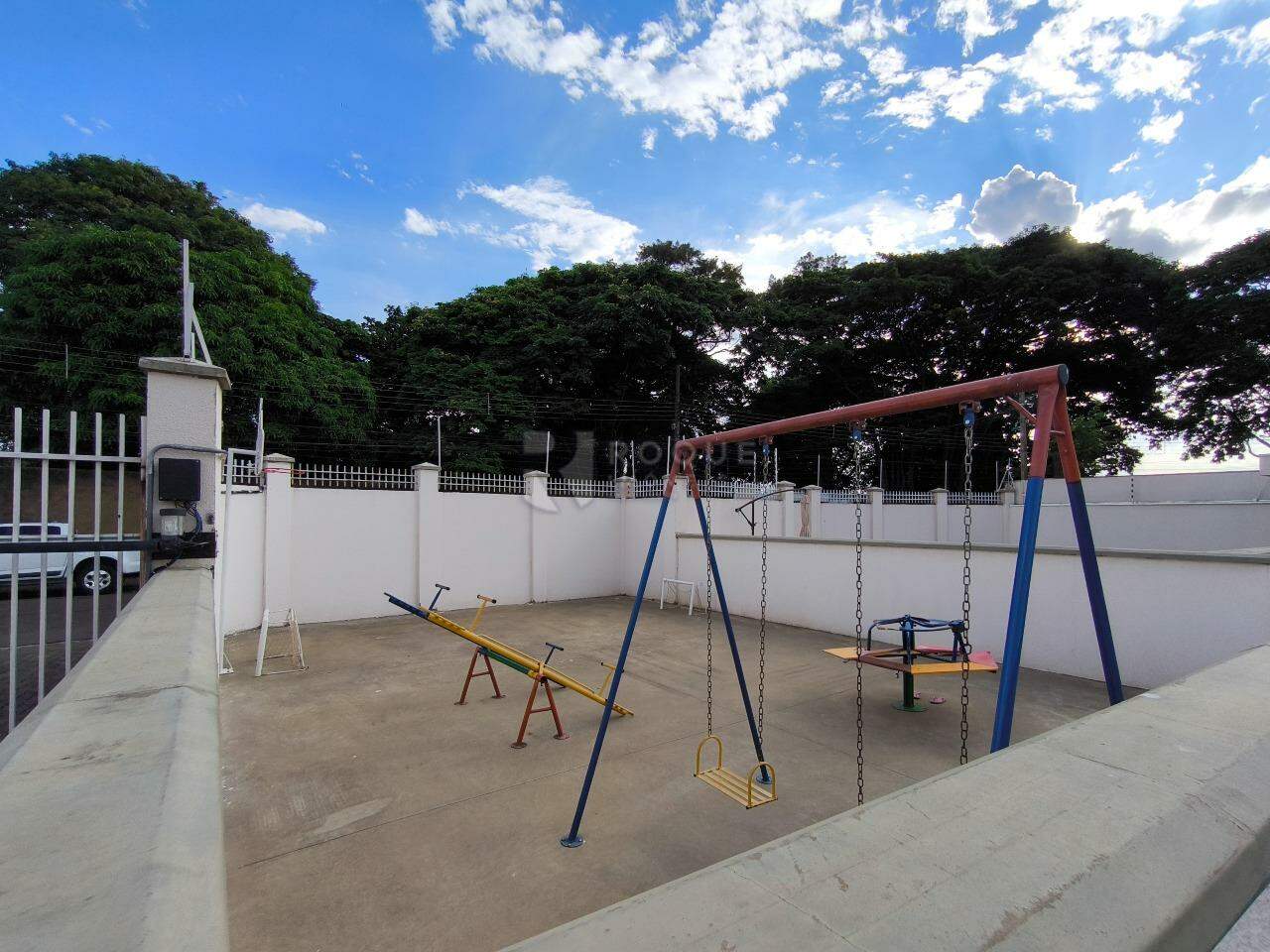 Apartamento à venda no bairro Jardim Trevo: PLAYGROUND