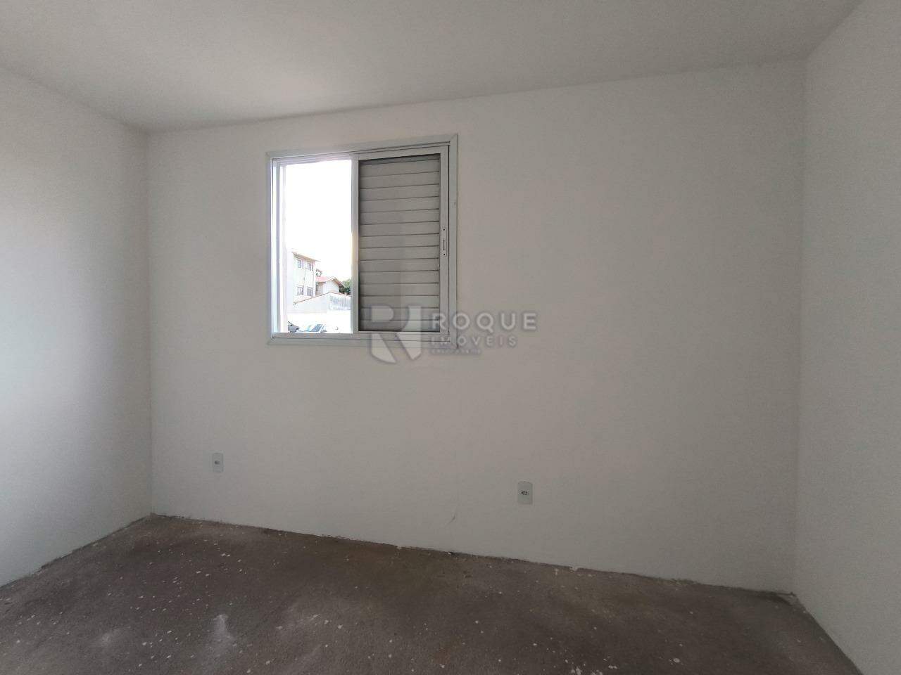 Apartamento à venda no bairro Jardim Trevo: SUÍTE