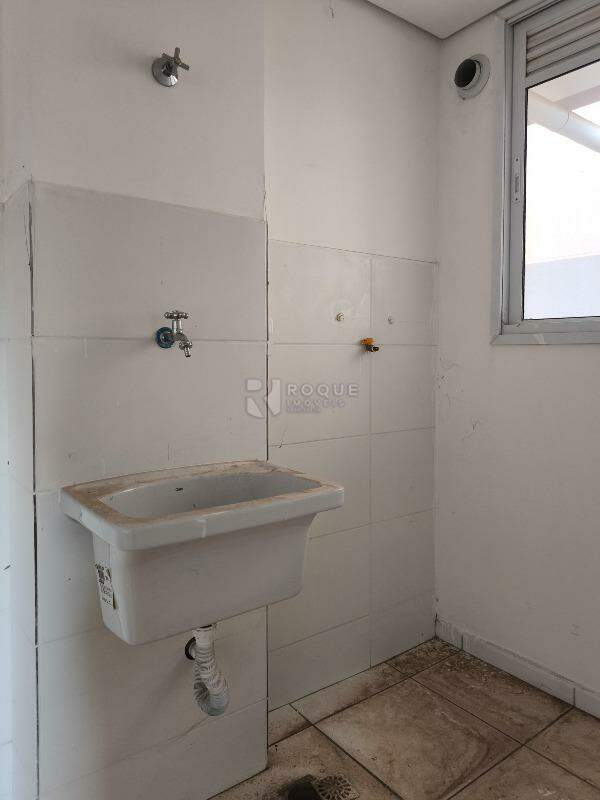Apartamento à venda no bairro Jardim Trevo: LAVANDERIA