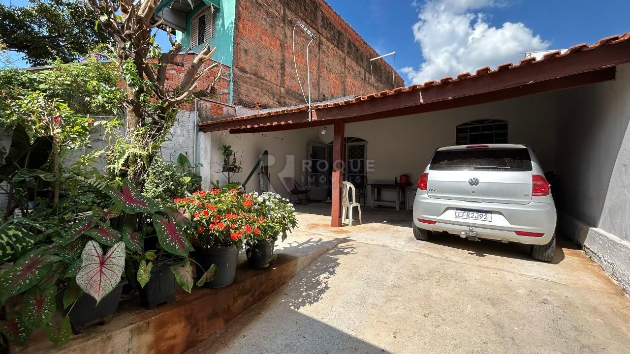 Casa Residencial à venda no bairro Conjunto Habitacional Victor D’Andrea: GARAGEM