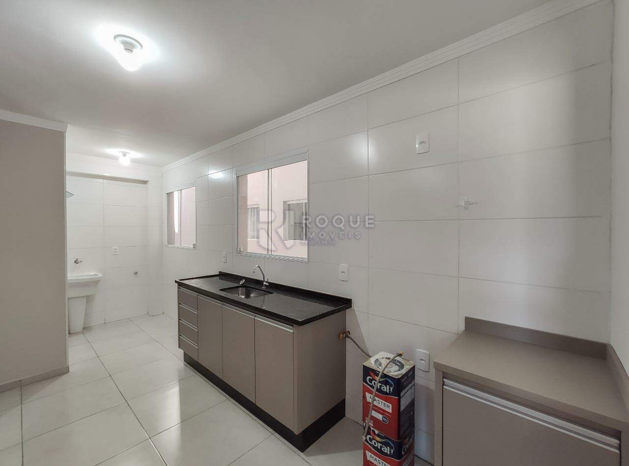 Apartamento para aluguel no bairro Jardim Florença: Cozinha