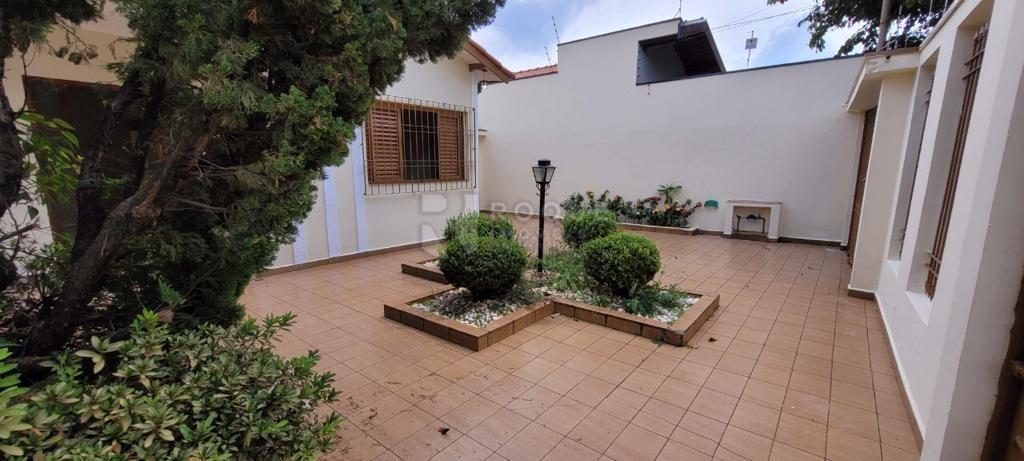 Casa Residencial à venda no bairro Parque Real: 