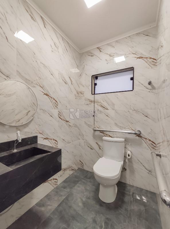 Salão para aluguel no bairro Jardim Porto Real IV: WC social 1