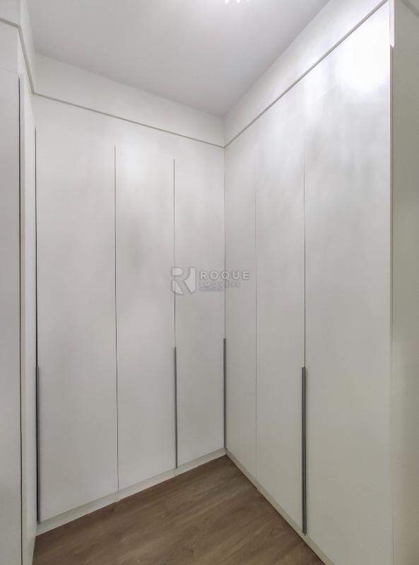 Casa em condomínio para aluguel no bairro Terras de São Bento II: Closet suíte