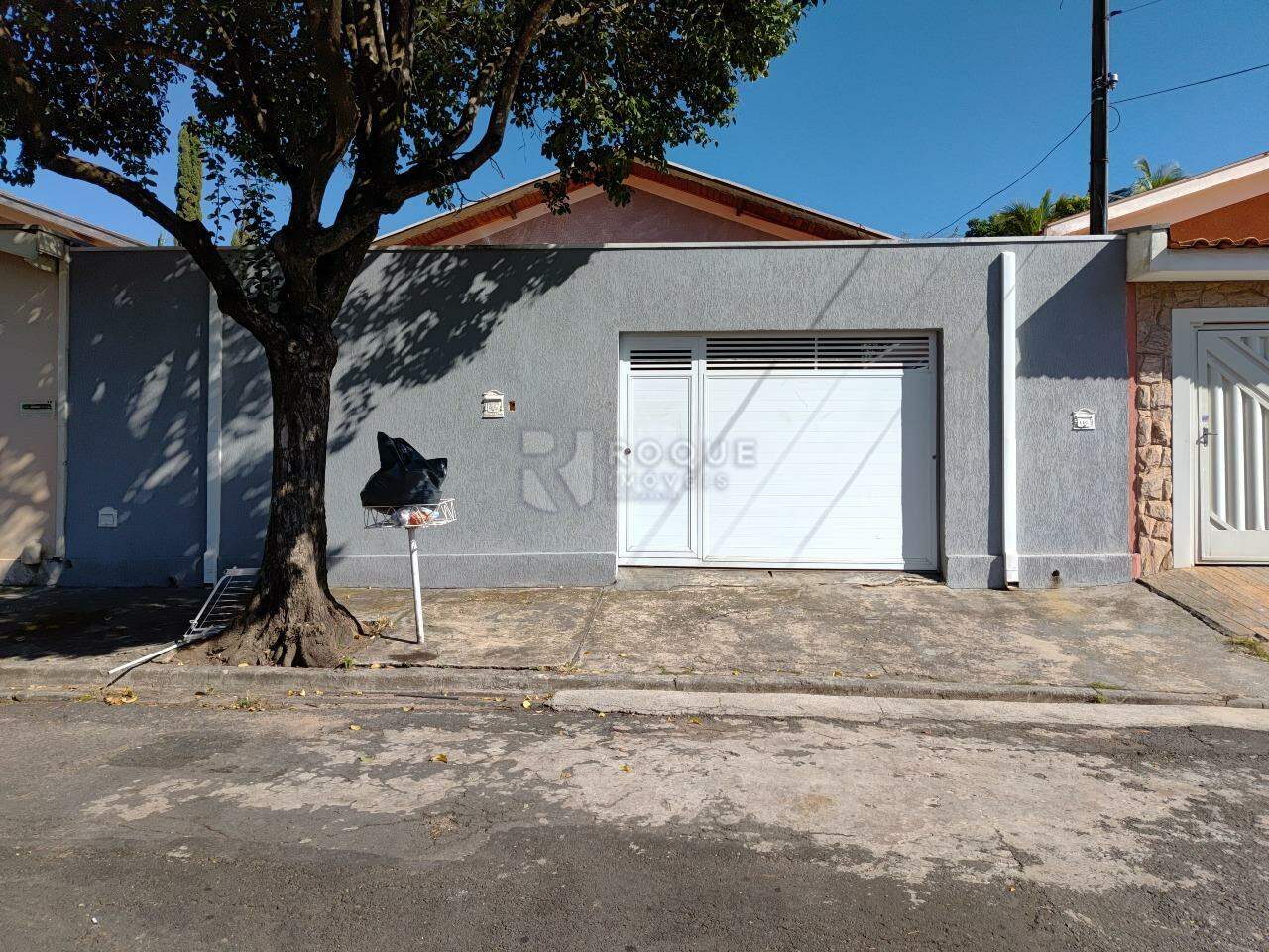 Casa Residencial para aluguel no bairro Vila Queiroz: Fachada