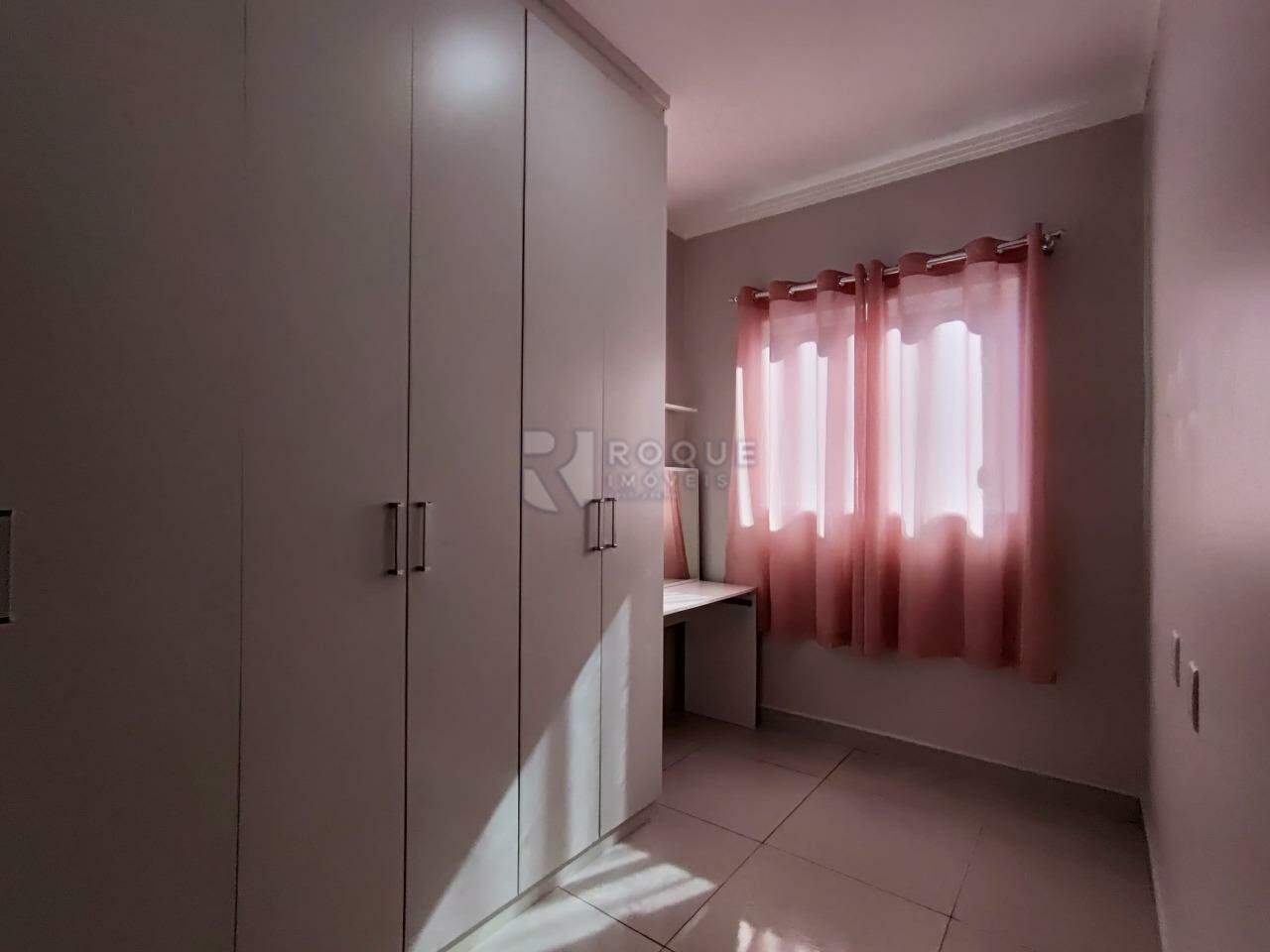 Casa Residencial para aluguel no bairro Vila Queiroz: Dormitório 02