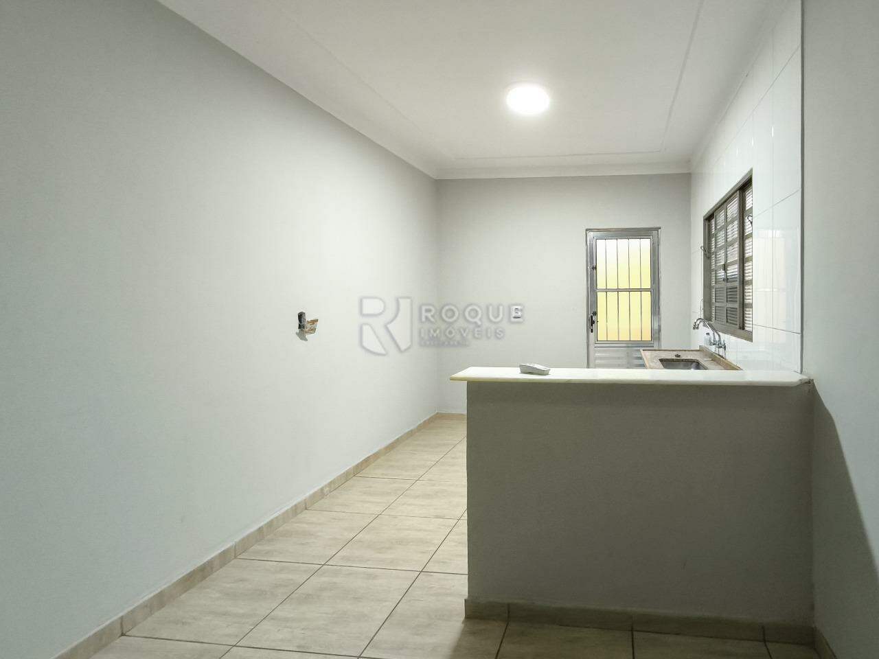 Casa Residencial à venda no bairro Jardim Odecio Degan: COZINHA