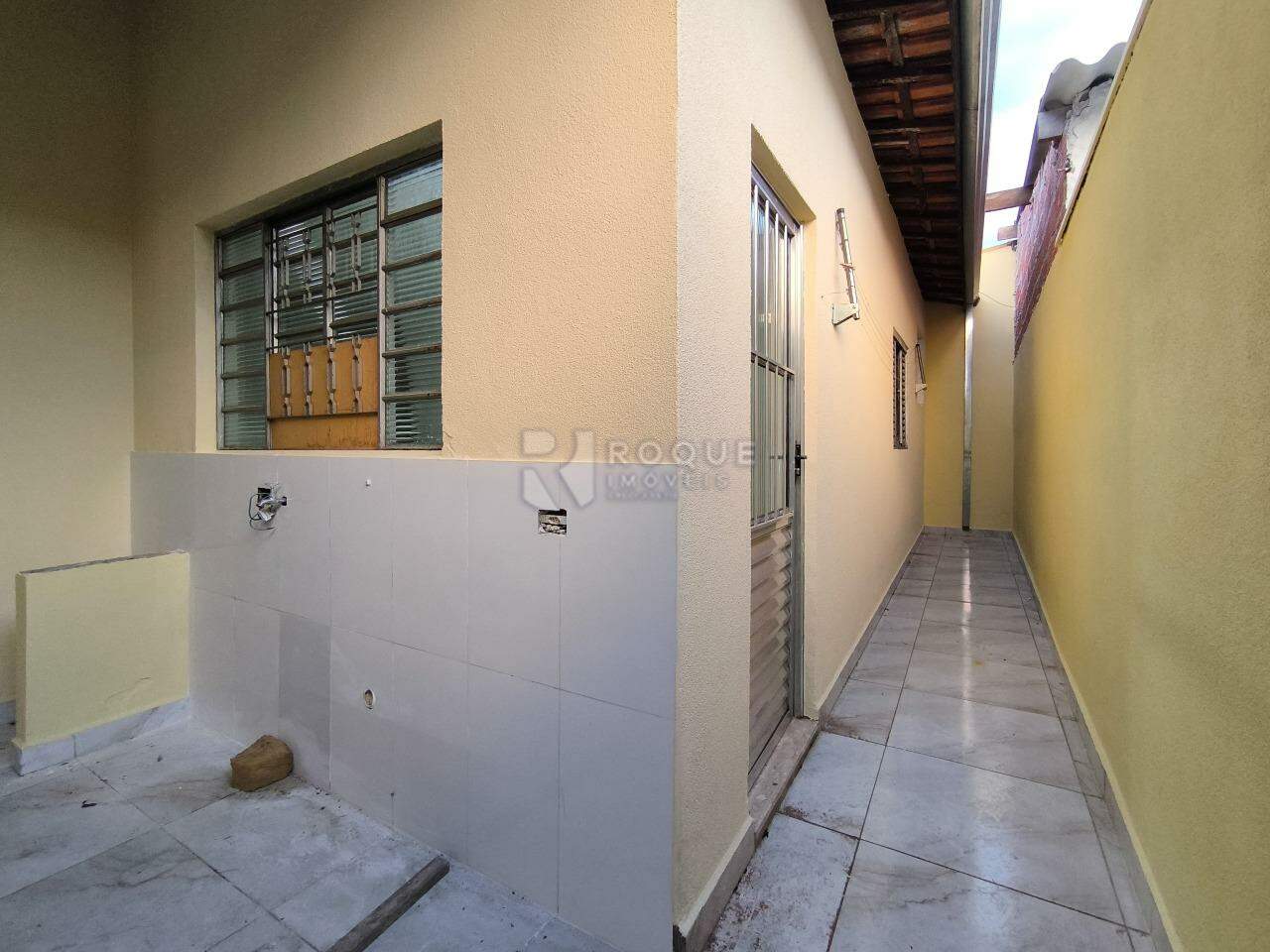Casa Residencial à venda no bairro Jardim Odecio Degan: LAVANDERIA