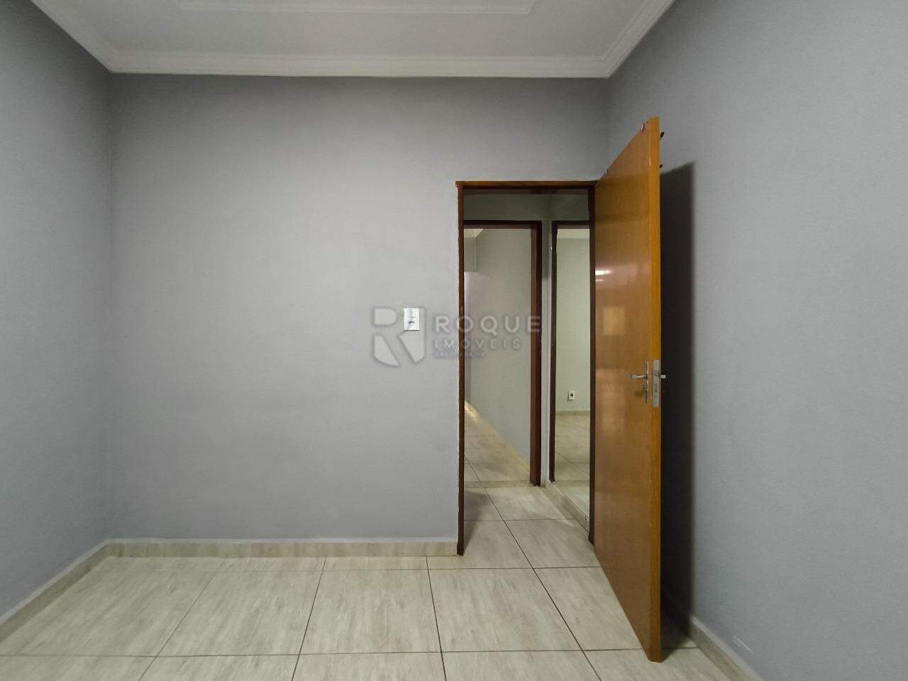 Casa Residencial à venda no bairro Jardim Odecio Degan: DORMITÓRIO 2