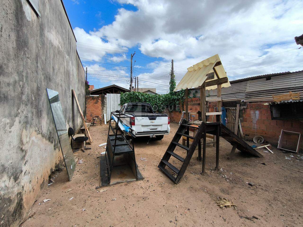 Terreno à venda no bairro Jardim Residencial Regina Bastelli: 