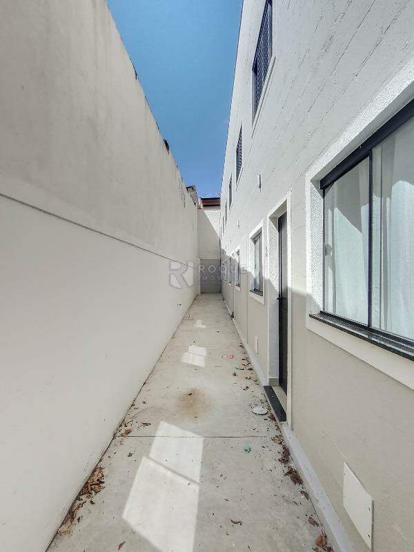 Apartamento para aluguel no bairro Jardim Santa Cecília: Hall de entrada