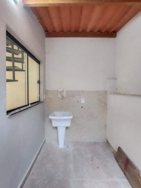 Apartamento para aluguel no bairro Jardim Santa Cecília: Lavanderia