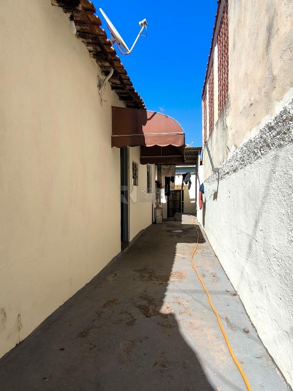 Casa Residencial à venda no bairro Jardim São Paulo: LATERAL EXTERNA