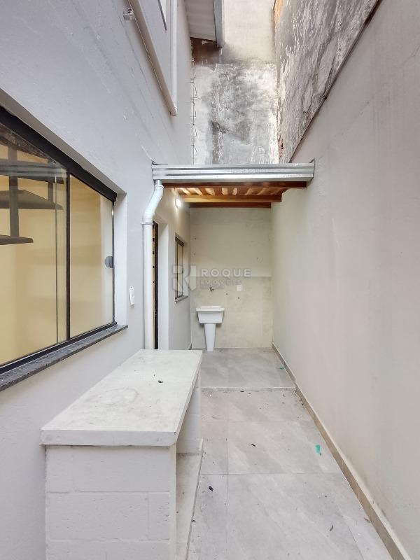 Apartamento para aluguel no bairro Jardim Santa Cecília: Corredor lateral