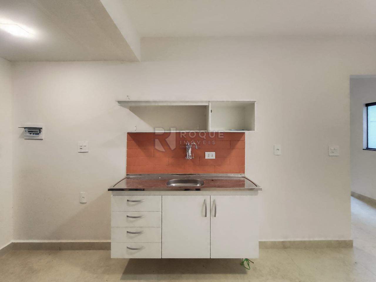 Apartamento para aluguel no bairro Jardim Santa Cecília: Cozinha