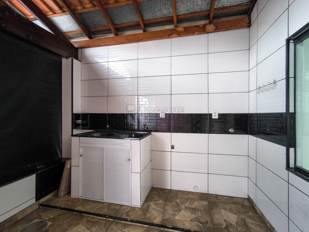 Casa Residencial à venda no bairro Jardim Santa Adélia: LAVANDERIA