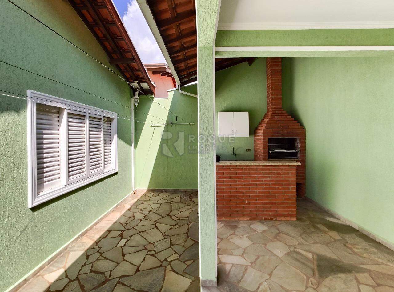 Casa Residencial para aluguel no bairro Jardim Esmeralda: Fundo / churrasqueira