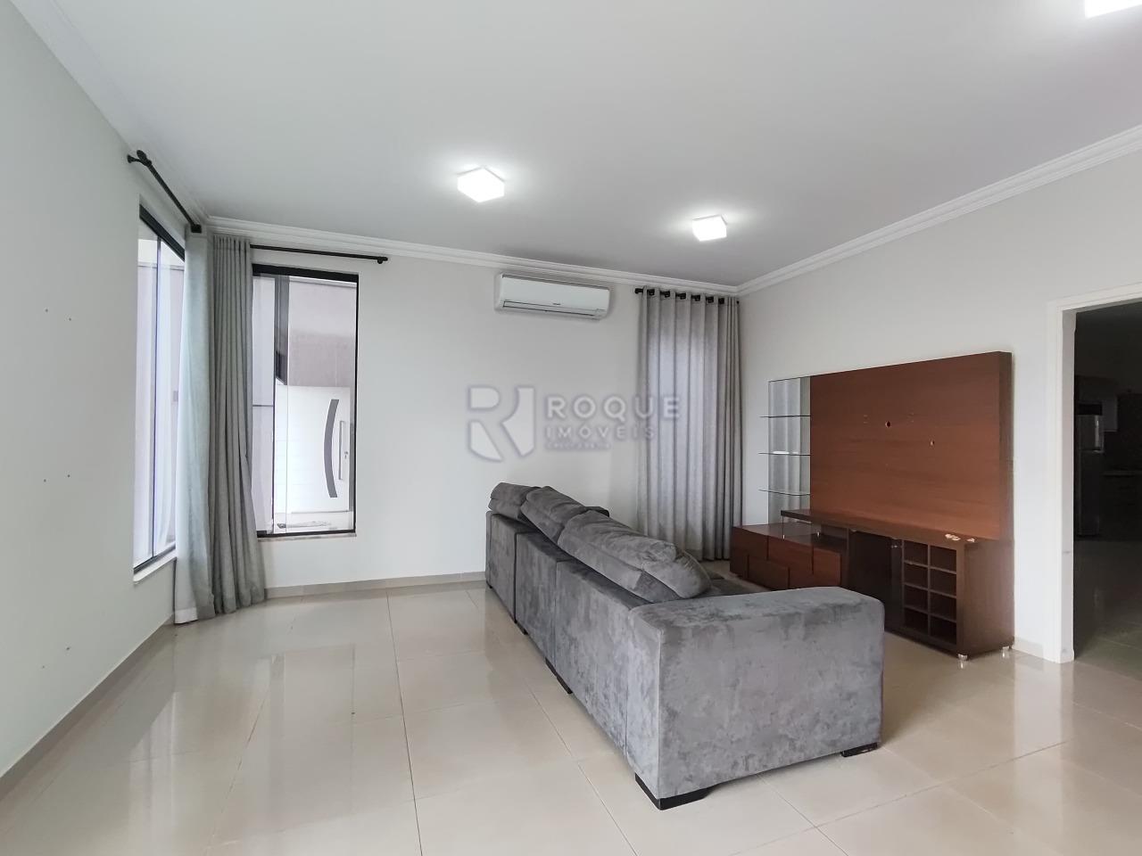 Casa em condomínio para aluguel no bairro Jardim Residencial Florida: Sala