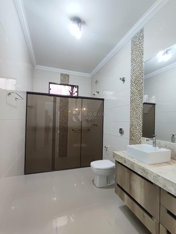 Casa em condomínio para aluguel no bairro Jardim Residencial Florida: Wc social