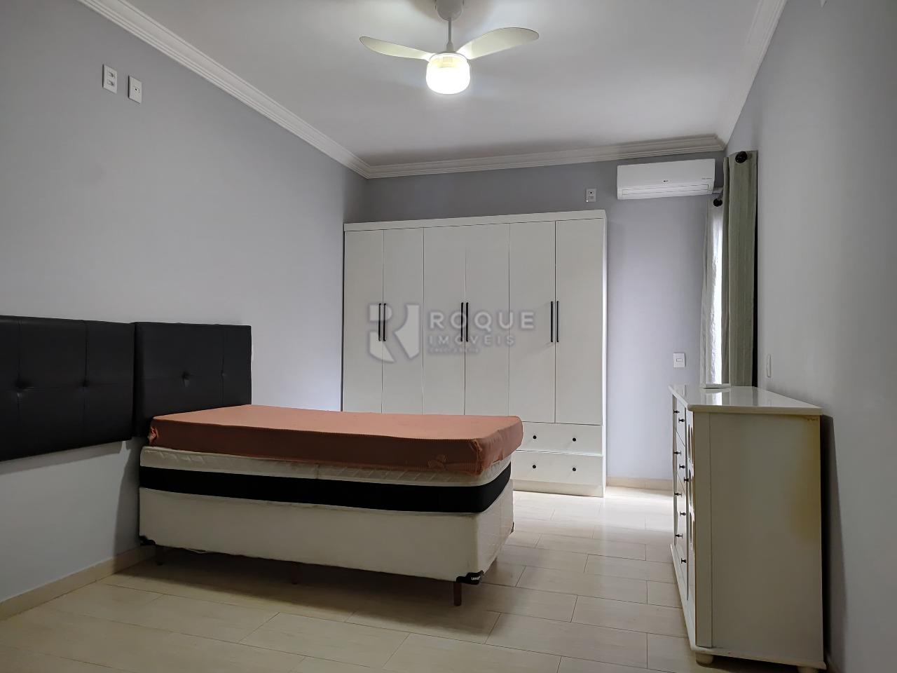 Casa em condomínio para aluguel no bairro Jardim Residencial Florida: Dormitório 02