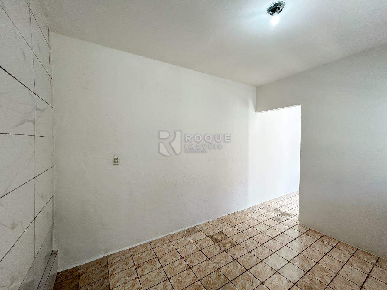 Casa Residencial para aluguel no bairro Vila Cristovam: Cozinha