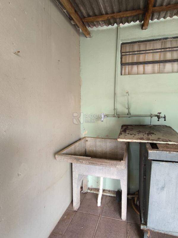Casa Residencial à venda no bairro Centro: LAVANDERIA
