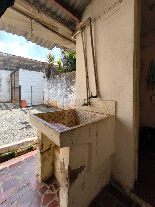 Casa Residencial à venda no bairro Centro: LAVANDERIA CASA 2
