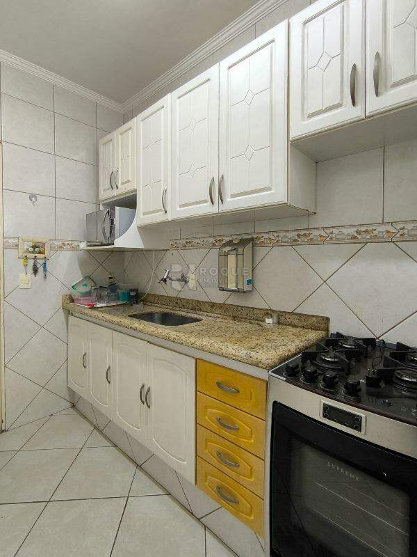 Apartamento à venda no bairro Vila Claudia: COZINHA