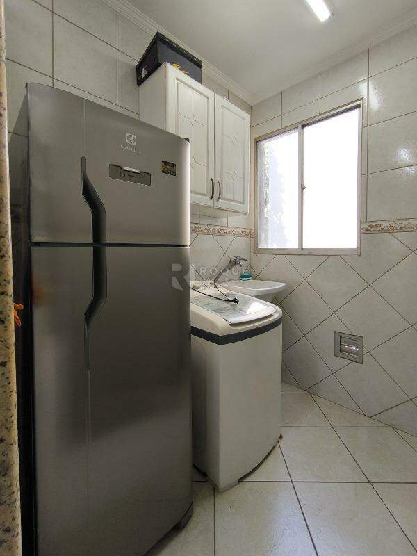 Apartamento à venda no bairro Vila Claudia: LAVANDERIA