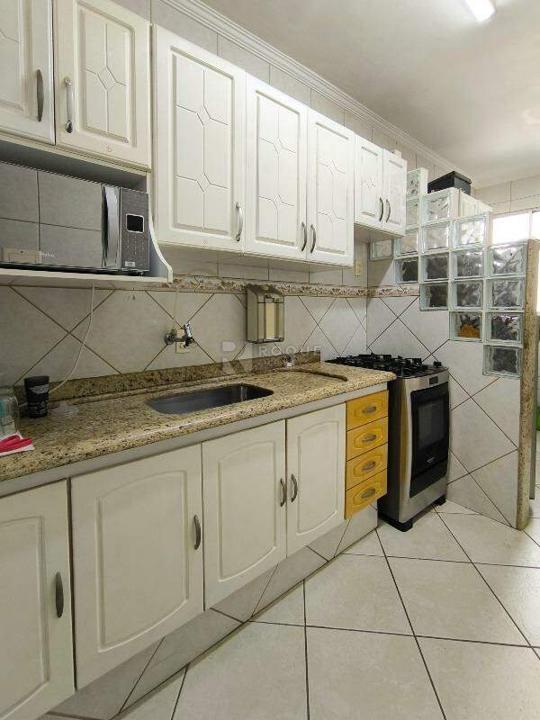 Apartamento à venda no bairro Vila Claudia: COZINHA