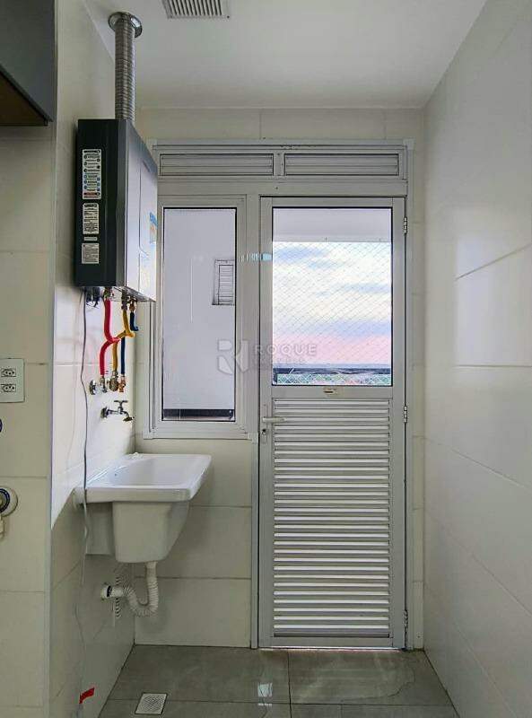 Apartamento para aluguel no bairro Jardim Santa Adélia: Lavanderia