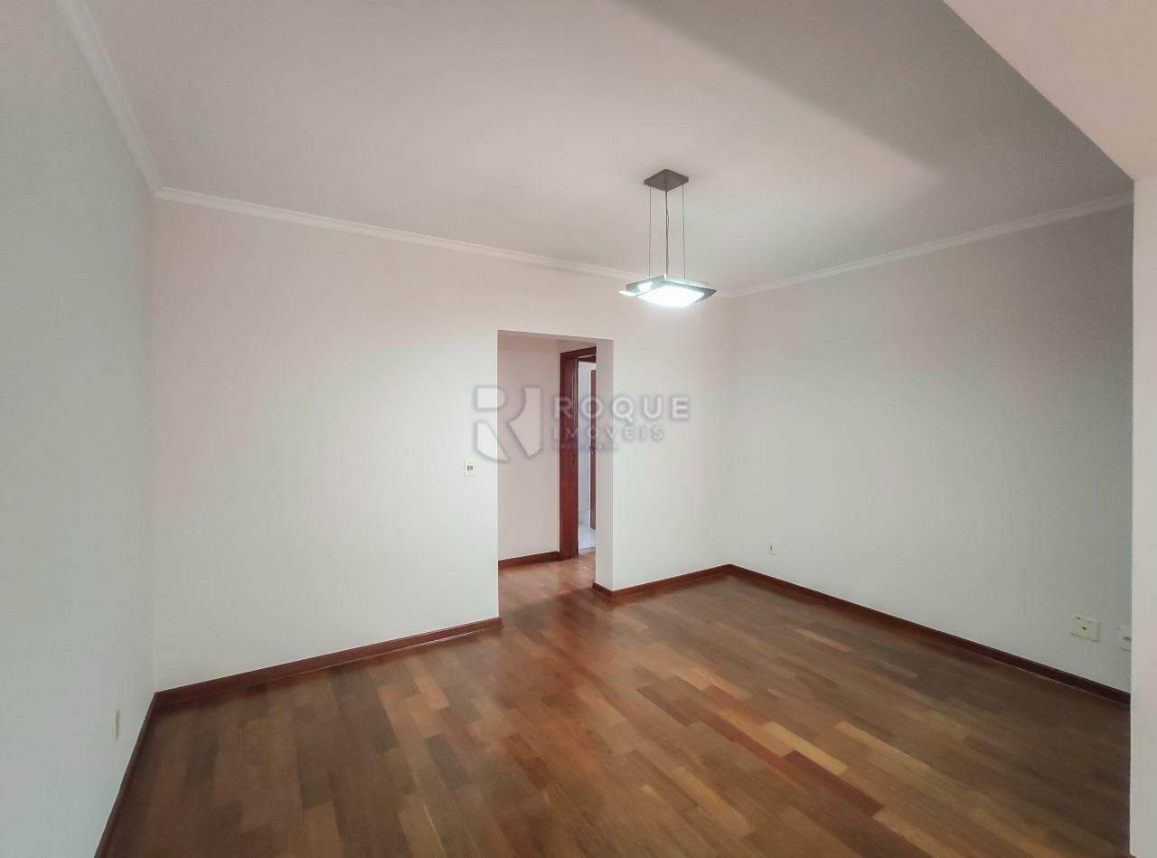 Apartamento à venda no bairro Centro: Sala 