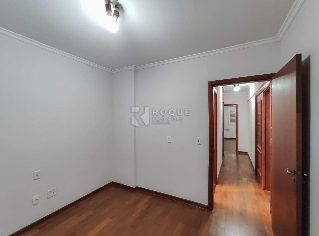 Apartamento à venda no bairro Centro: Dormitório 3