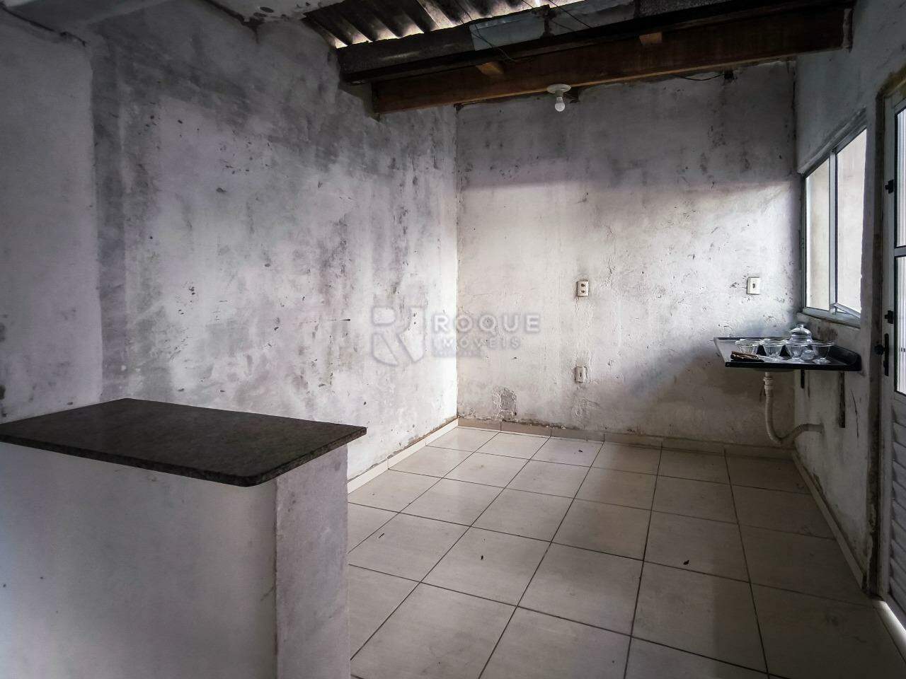 Casa Residencial à venda no bairro Parque Residencial Abílio Pedro: COZINHA